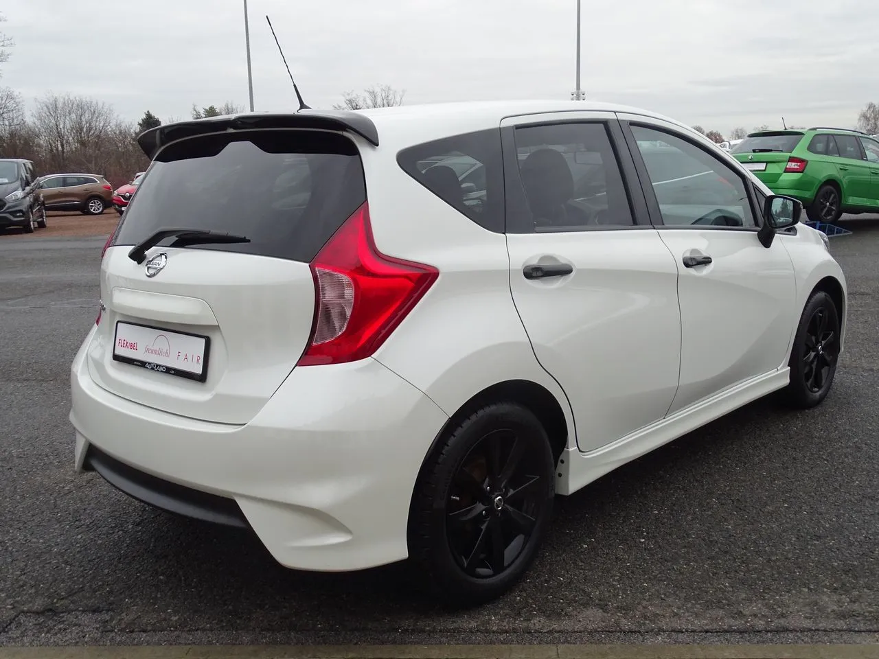 Nissan Note 1.2 Black Edition Navi...  Image 4